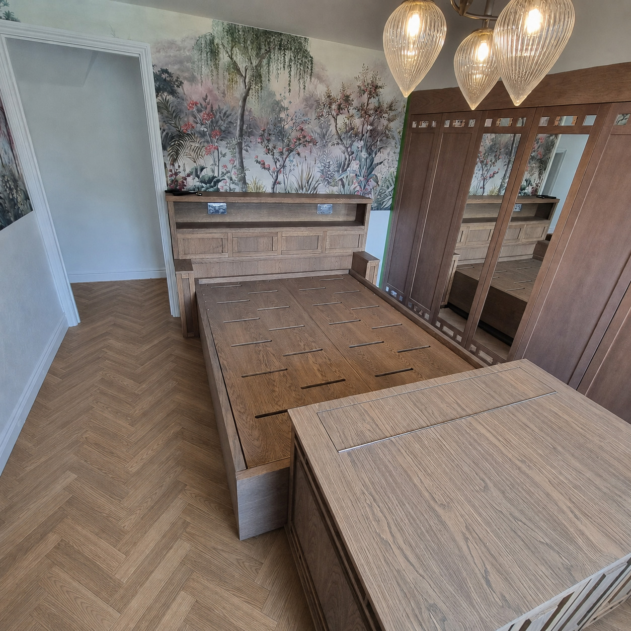 Made-to-measure Signature Suite bedroom furniture